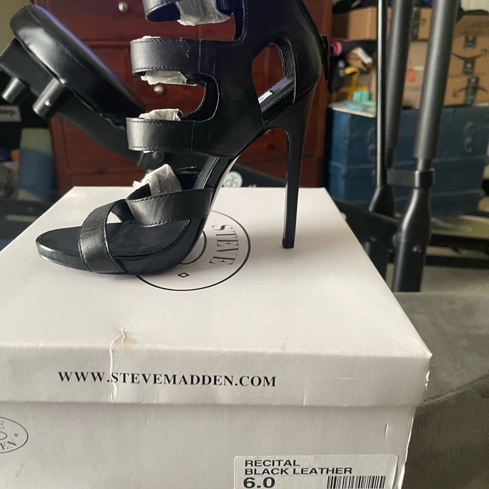 Steve Madden Black Leather Women's Heels
